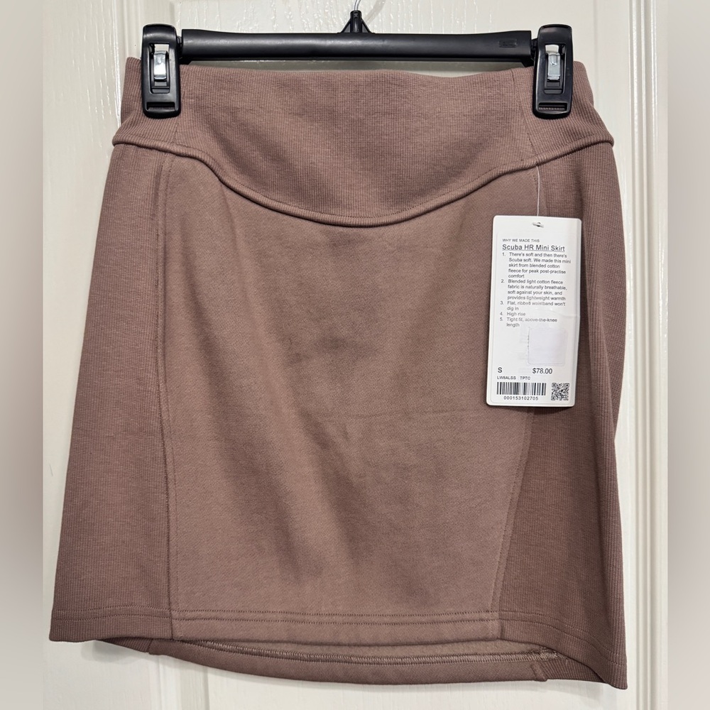 Lululemon NWT Scuba High-Rise Mini Skirt